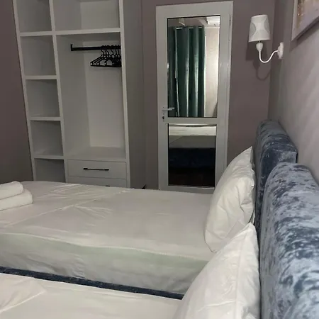 Erano Apartment *